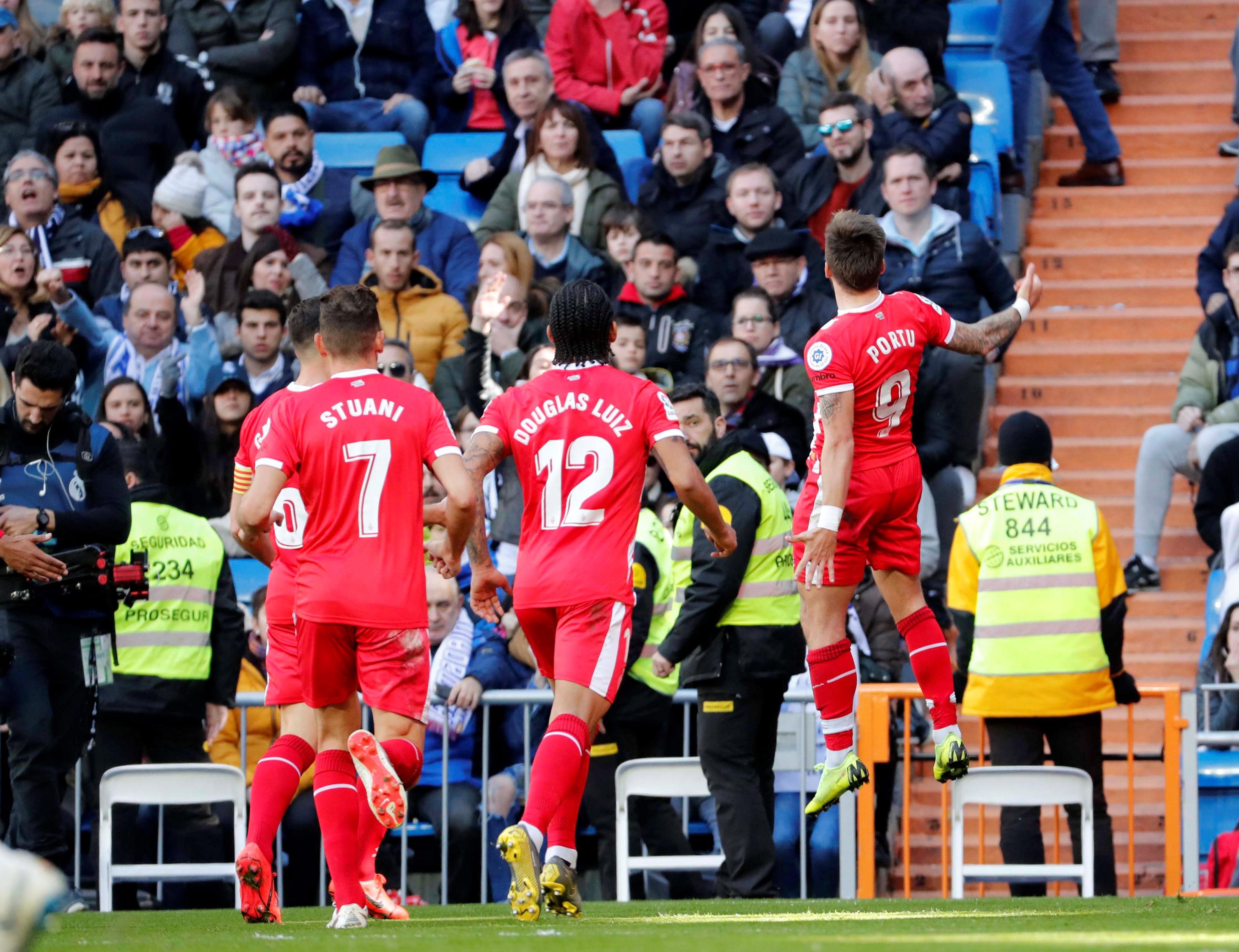 员间密切的 员间密切的